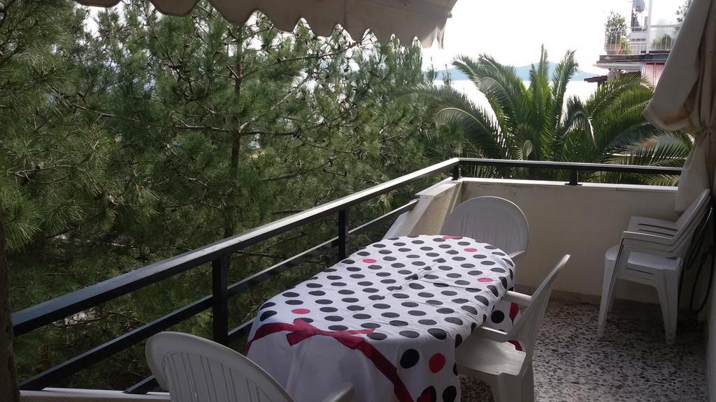 Nea Peramos Large Apartment Near The Beach Dış mekan fotoğraf