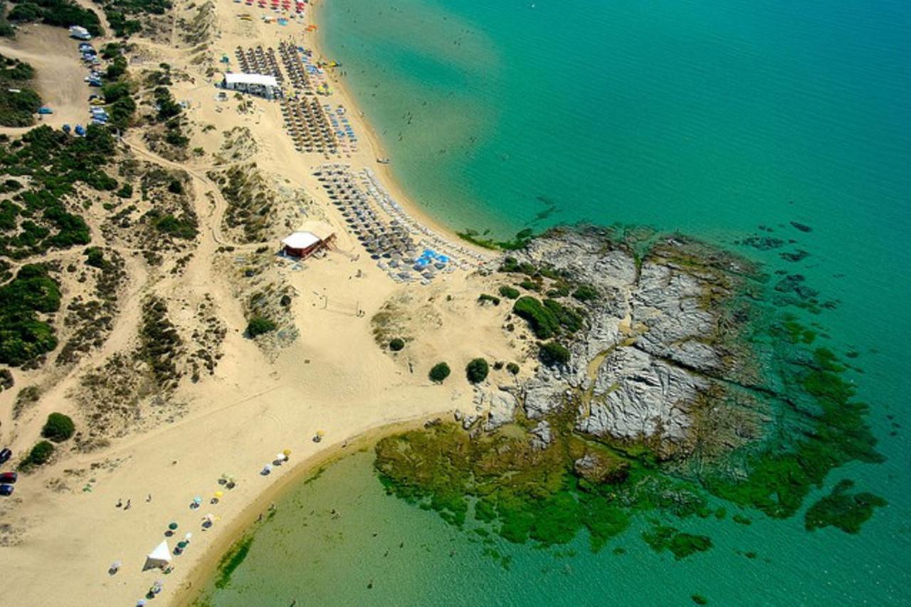 Nea Peramos Large Apartment Near The Beach Dış mekan fotoğraf